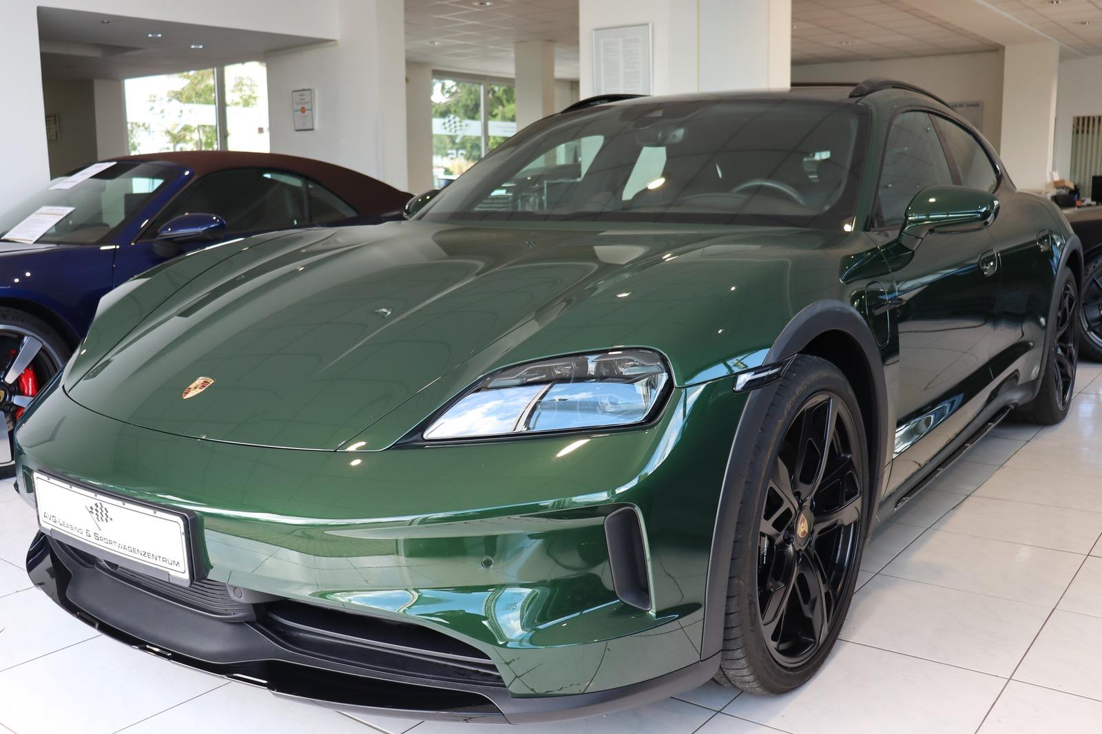Porsche Taycan 4S Cross Turismo Matrix/Pano/UVP 170k¤