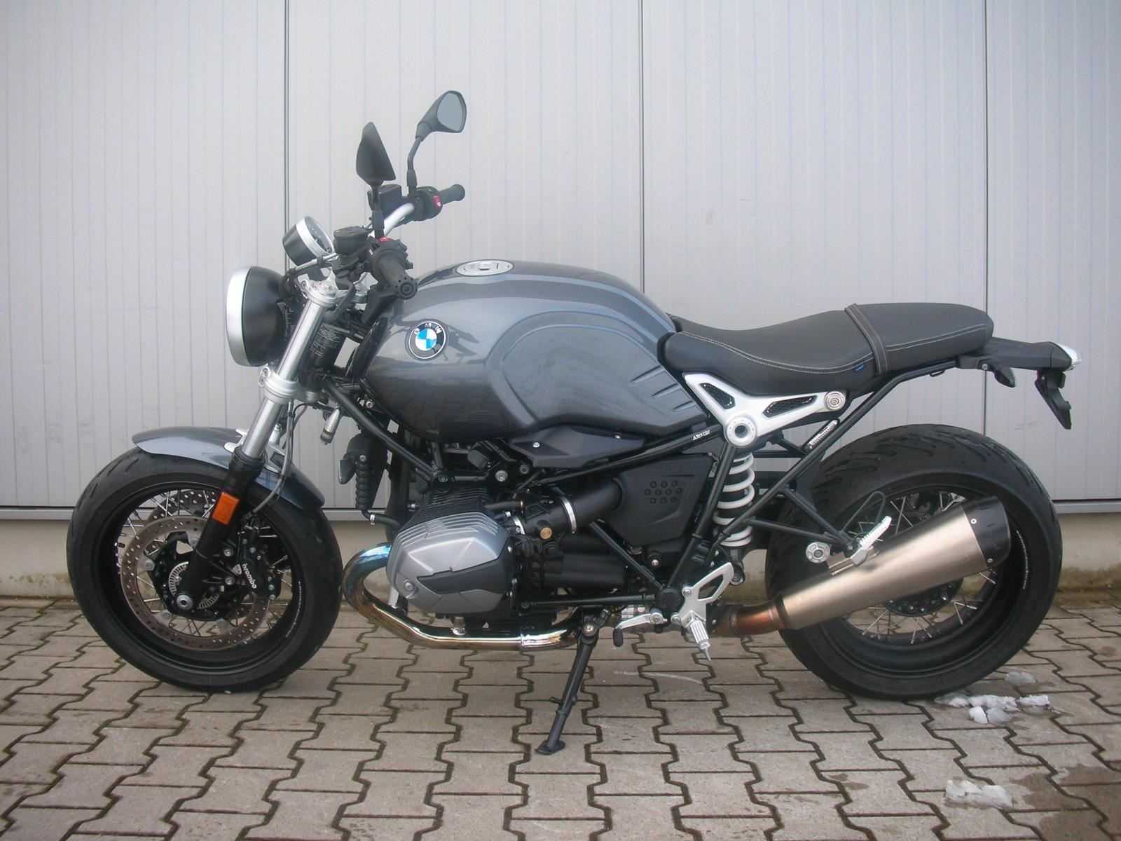 BMW R nineT Pure SPEICHENRÄDER