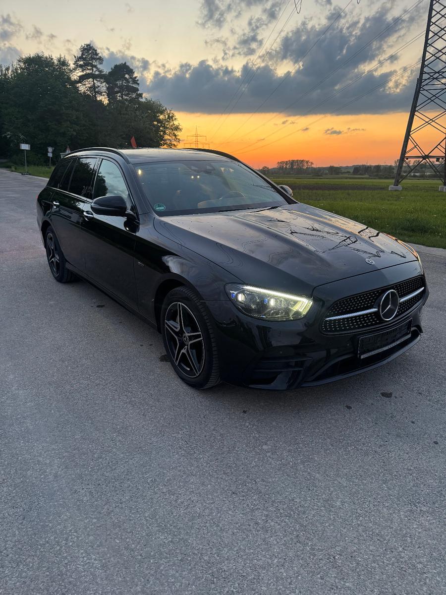 Mercedes-Benz E 300 de E T-Modell 4Matic/AMG/Memory/AHK/HUD