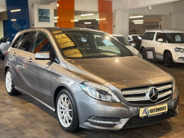 Mercedes-Benz B 180 B -Klasse B 180 *LED*LEDER*NAVI*SHZ*TEMPO*