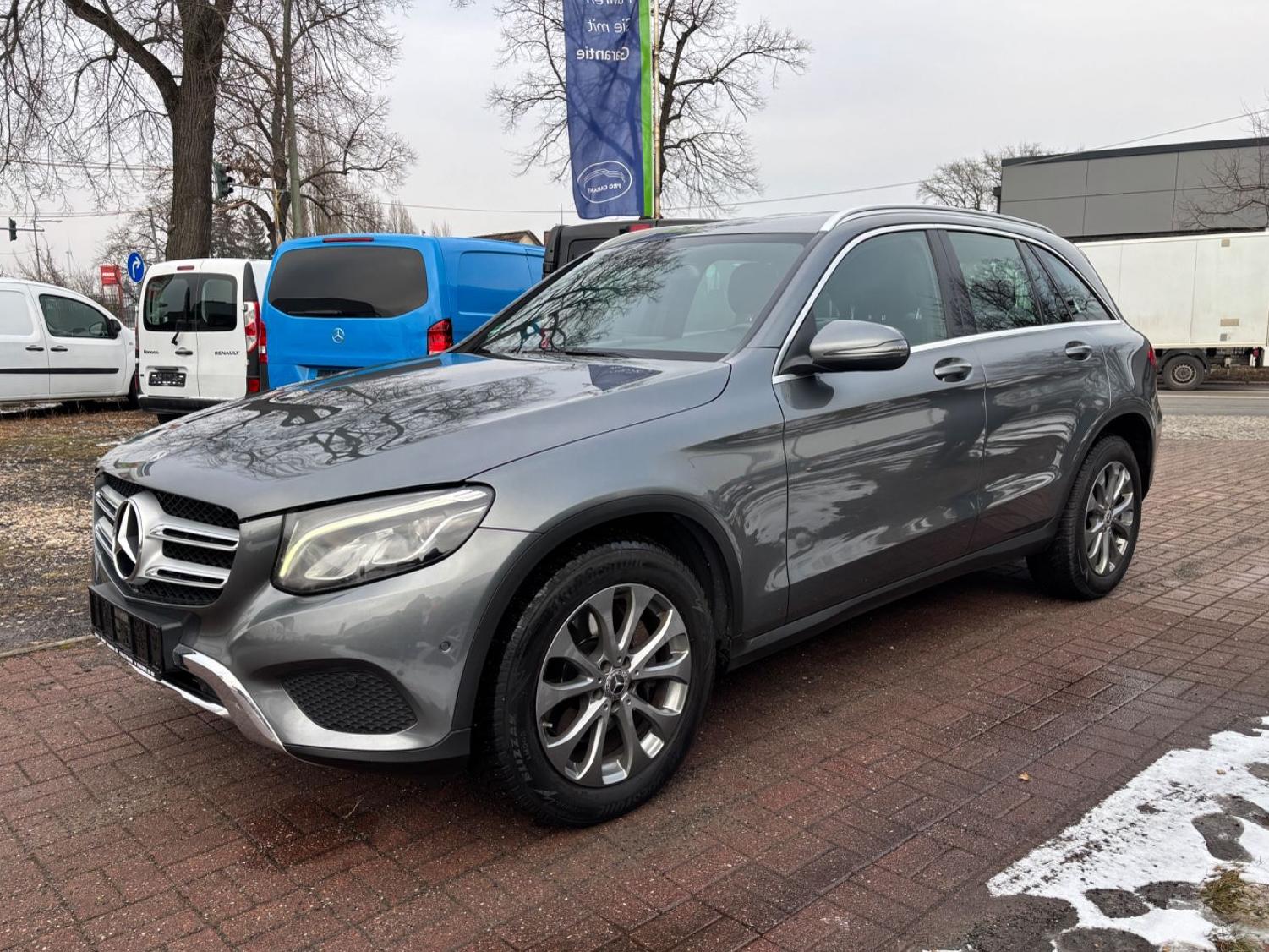 Mercedes-Benz GLC 220d 4Matic+AUTOM.+NAVI+KAMERA+AHK+++