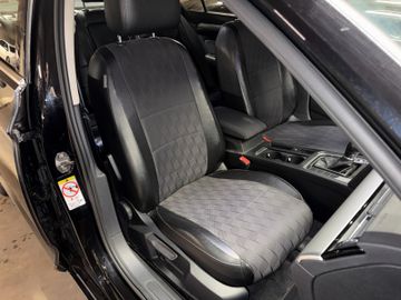 Volkswagen Passat - 11