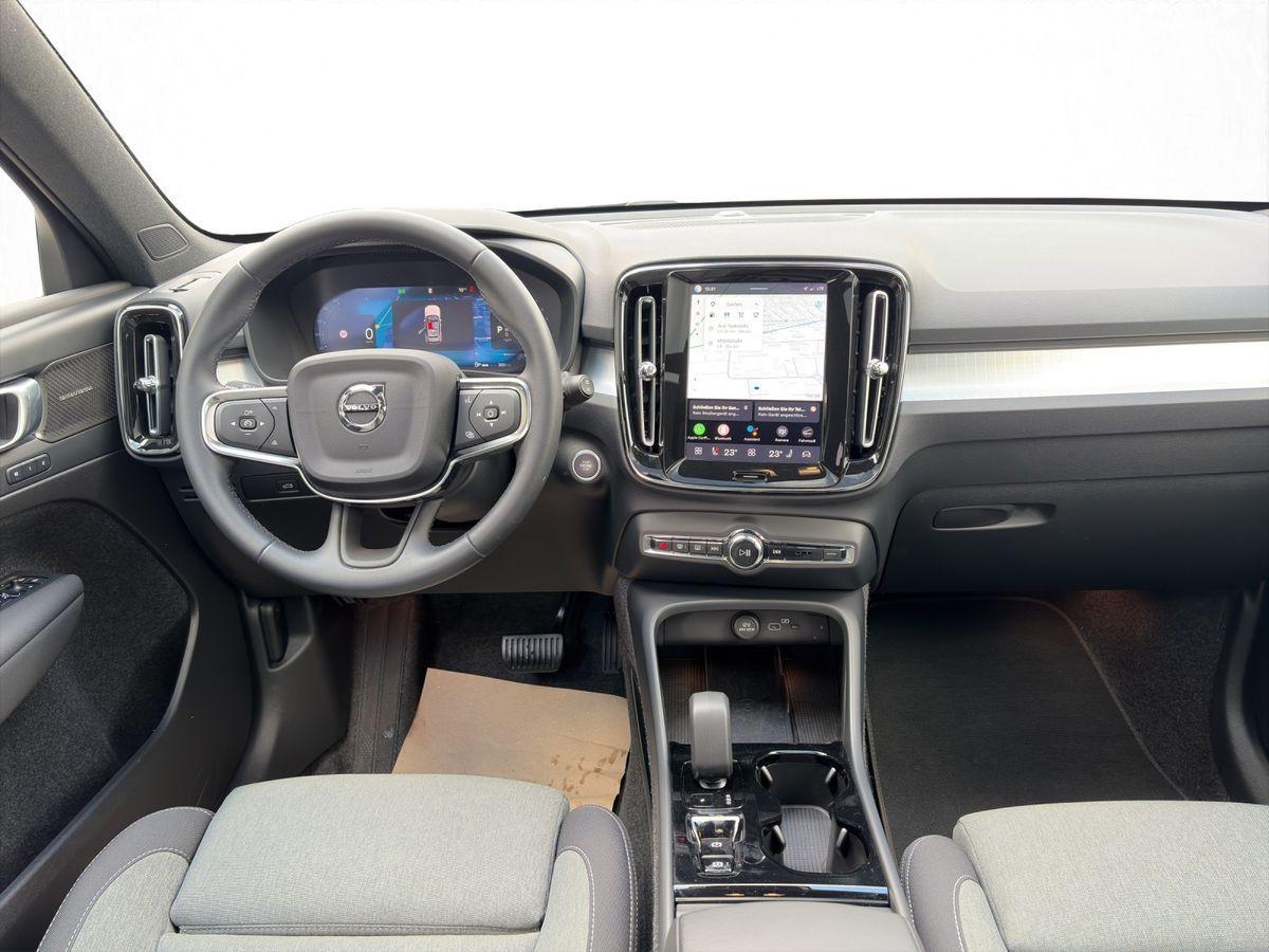 Volvo XC40 B3 Black Edition Plus, AHK Pano 20"LM-Felge