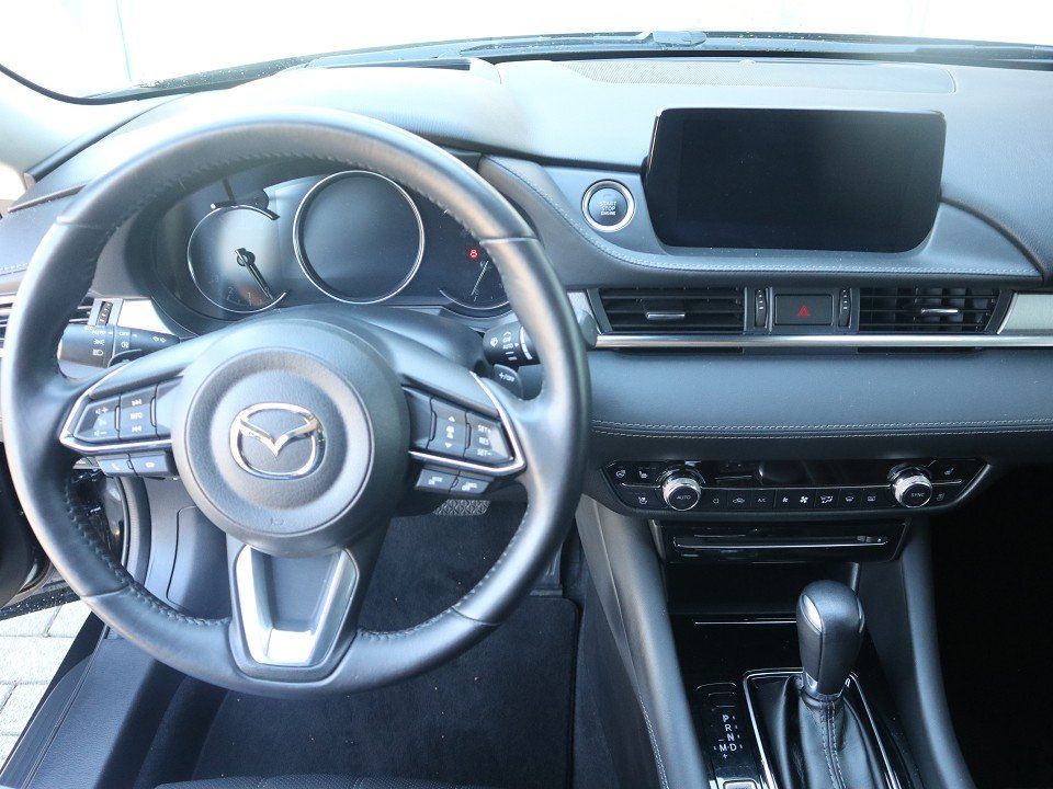 Fahrzeugabbildung Mazda 6 L Exclusive-Line G-165 AT LEDER-S NAVI el.Sitz