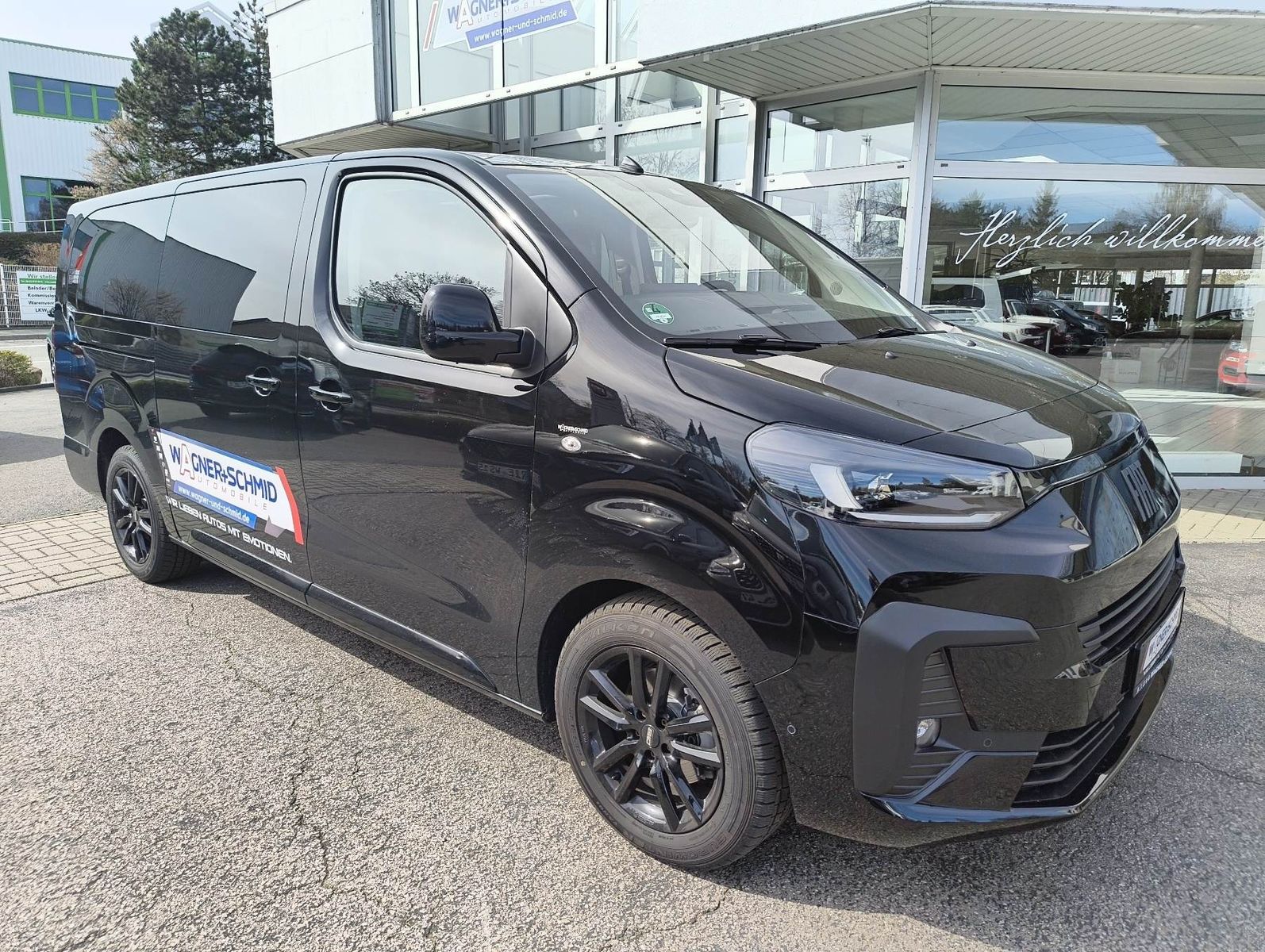Fahrzeugabbildung Fiat Ulysse 180 BlueHDi L3 Top