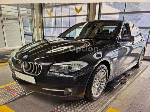 BMW 530d Limousine/ Head-Up/Leder/Glasdach