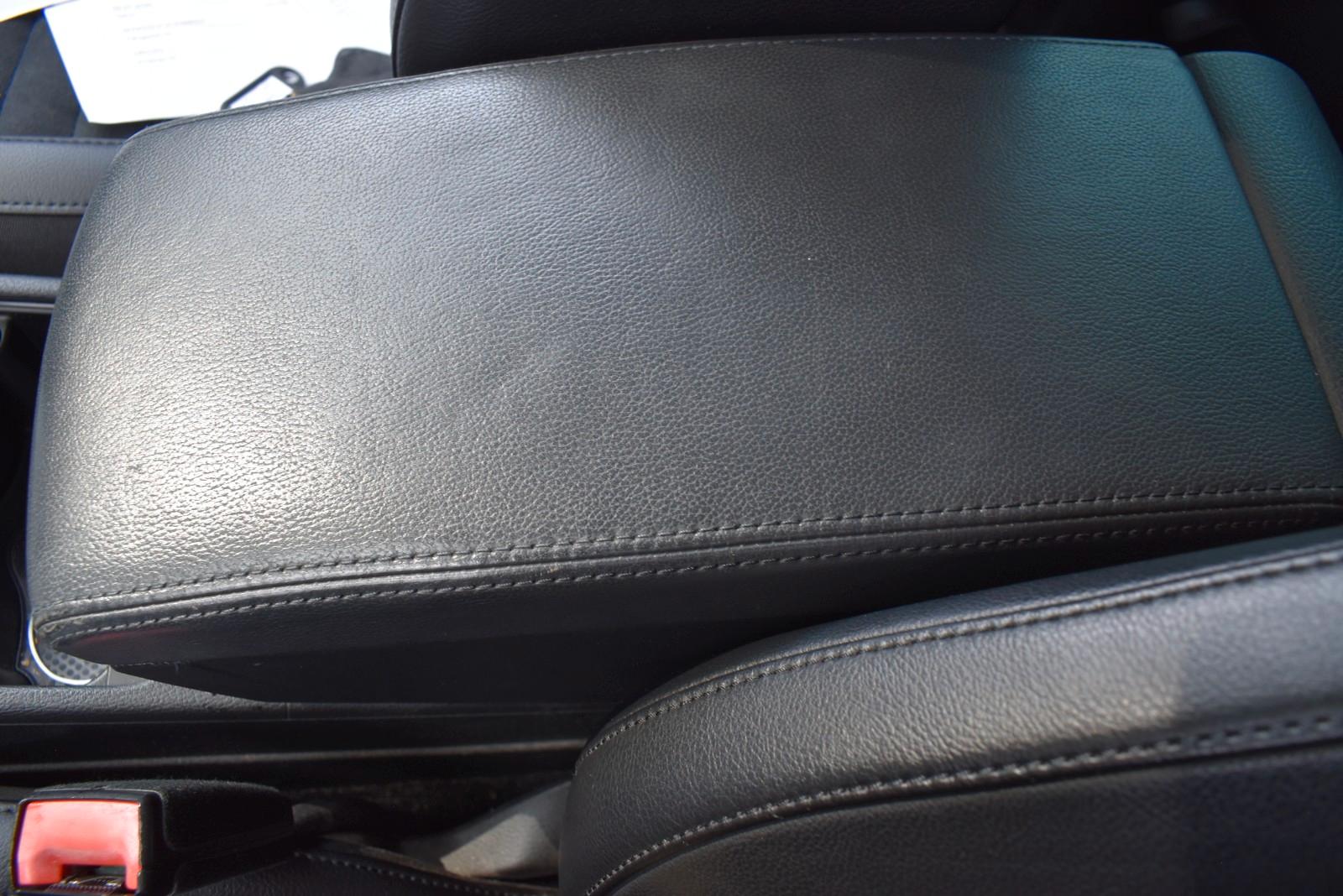 Volkswagen Passat 2011 — photo 36
