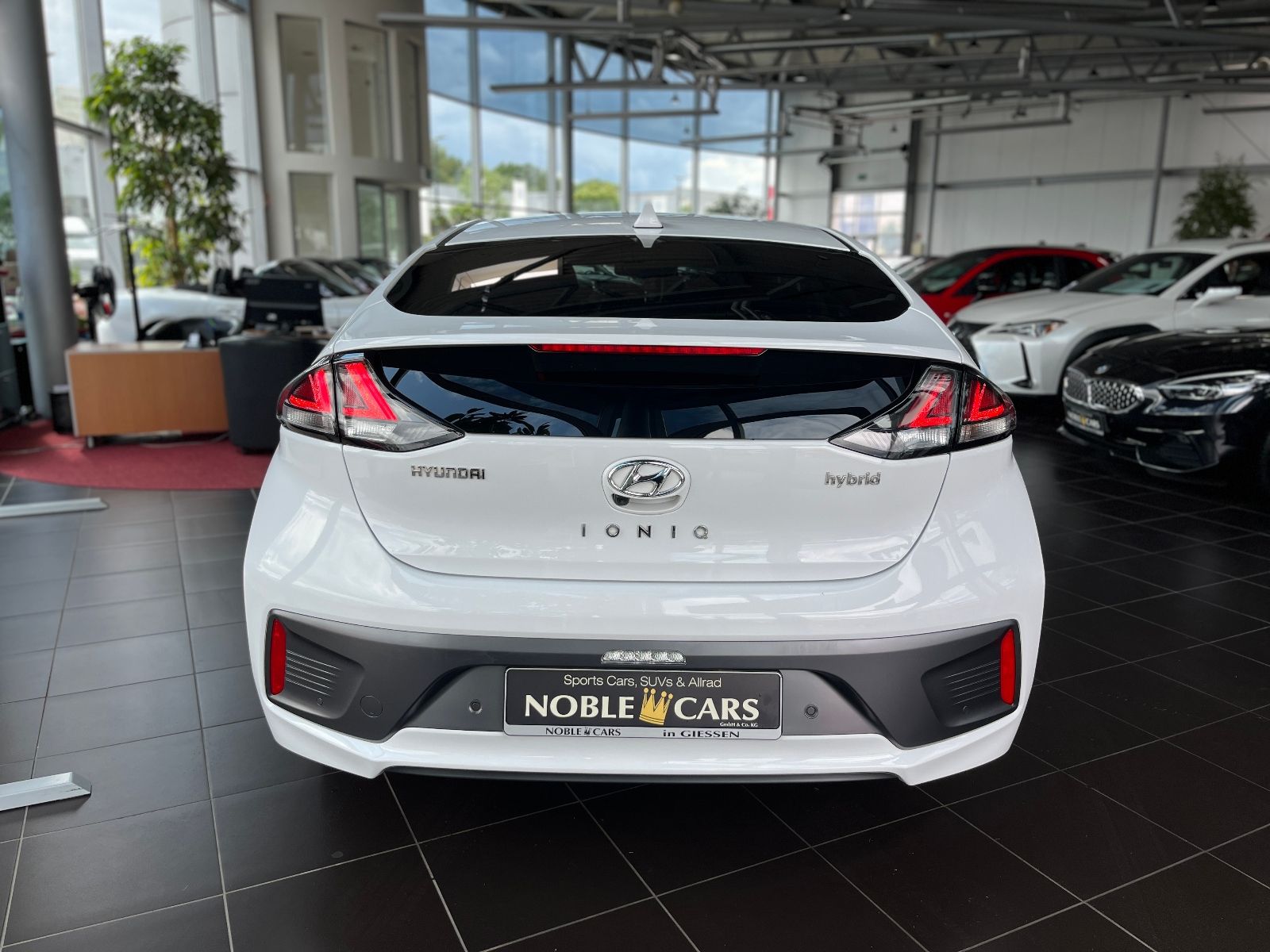 Fahrzeugabbildung Hyundai IONIQ Style Hybrid AHK LED NAV SHZ ALU