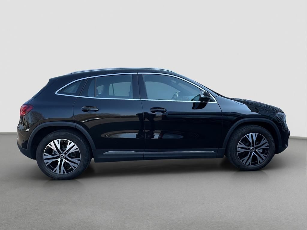 Fahrzeugabbildung Mercedes-Benz GLA 200 d LED*ParkAss*SpurH*el.Heck*PDC*RFK*AHK