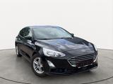 Ford Focus 1.0 EcoBoost Cool&Connect S/S (EU6d-T) - Ford Focus mit Benzin-Antrieb: Limousine, 1.6