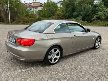 BMW 320 - 4