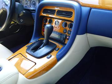 2001 Aston Martin DB7 照片 8