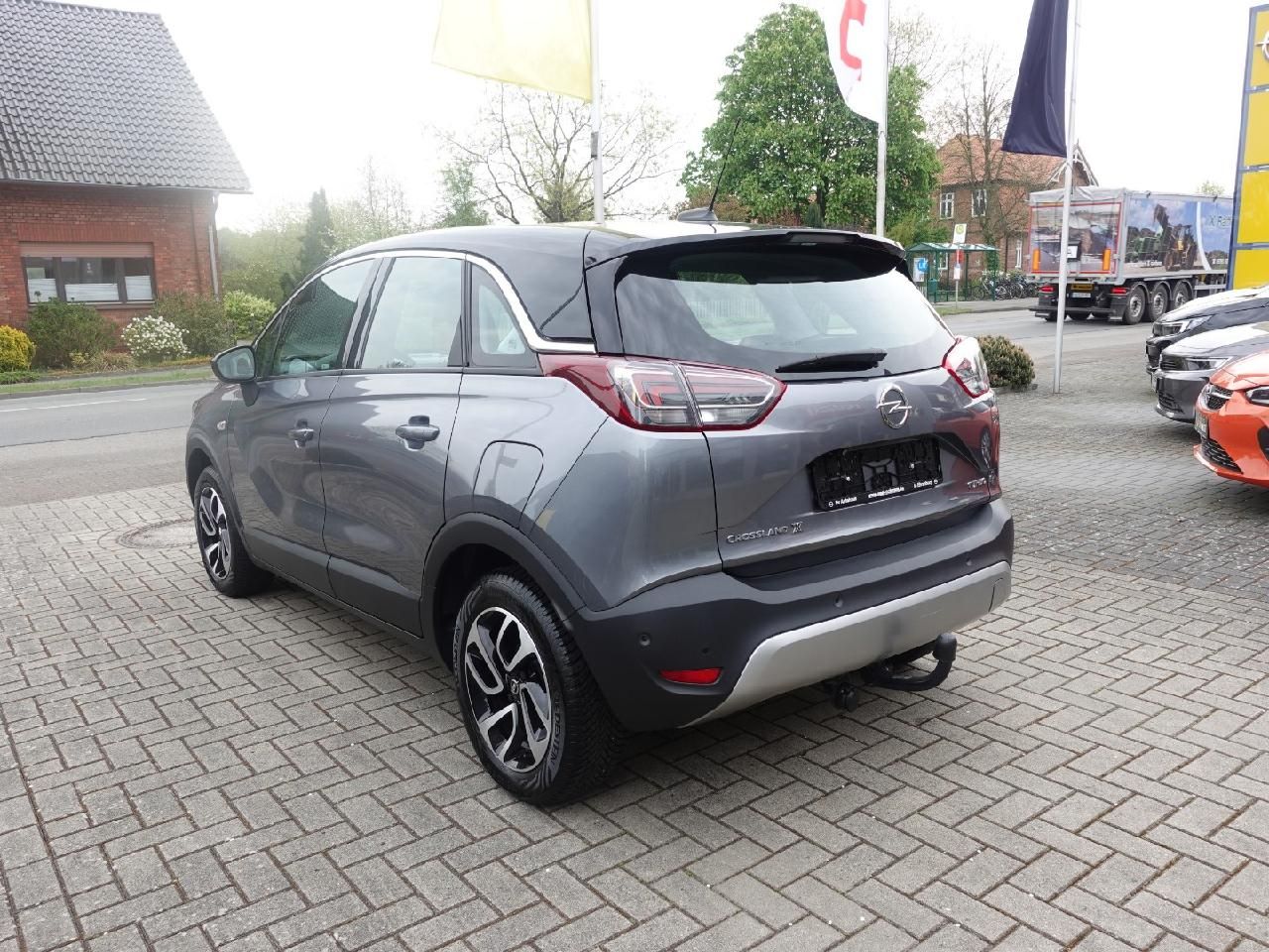 Fahrzeugabbildung Opel Crossland 1,2 Innovation
