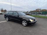 Mercedes-Benz E 320 E T-Modell E 320 T CDI*Avantgarde - Mercedes-Benz E 320 aus 2005: Cdi