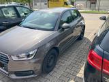 Audi A1 1.0 TFSI ultra Sportback - Audi A1: Braun