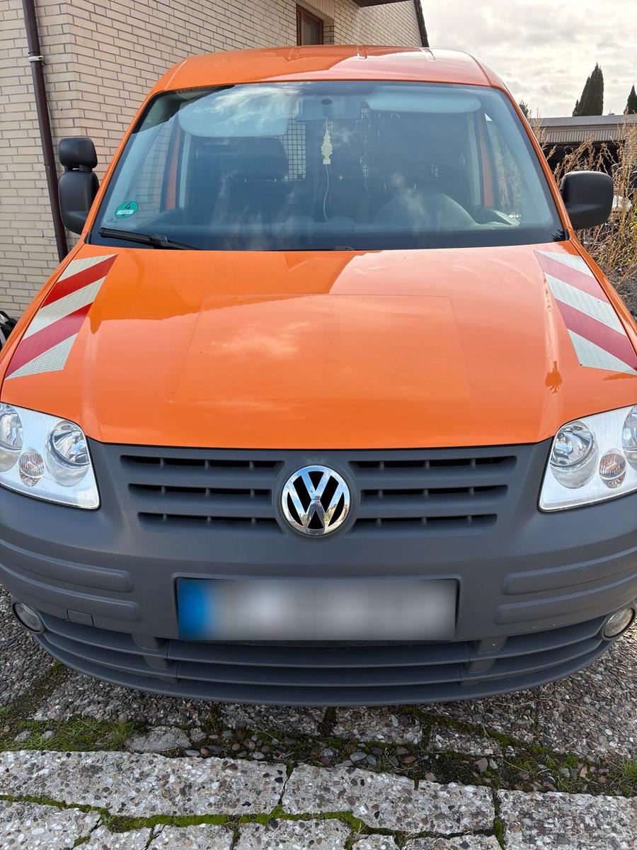 Volkswagen Caddy 2009 — вигляд ззаду