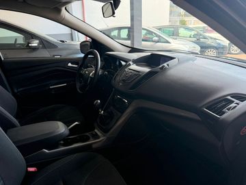 Ford Kuga - 12