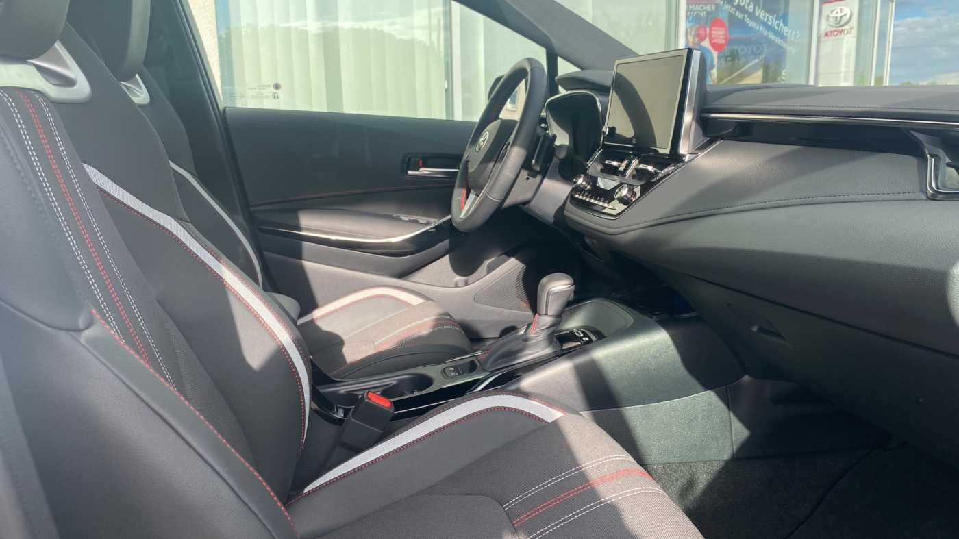 Fahrzeugabbildung Toyota Corolla 2.0 Hybrid GR Sport | Kamera+LED uvm