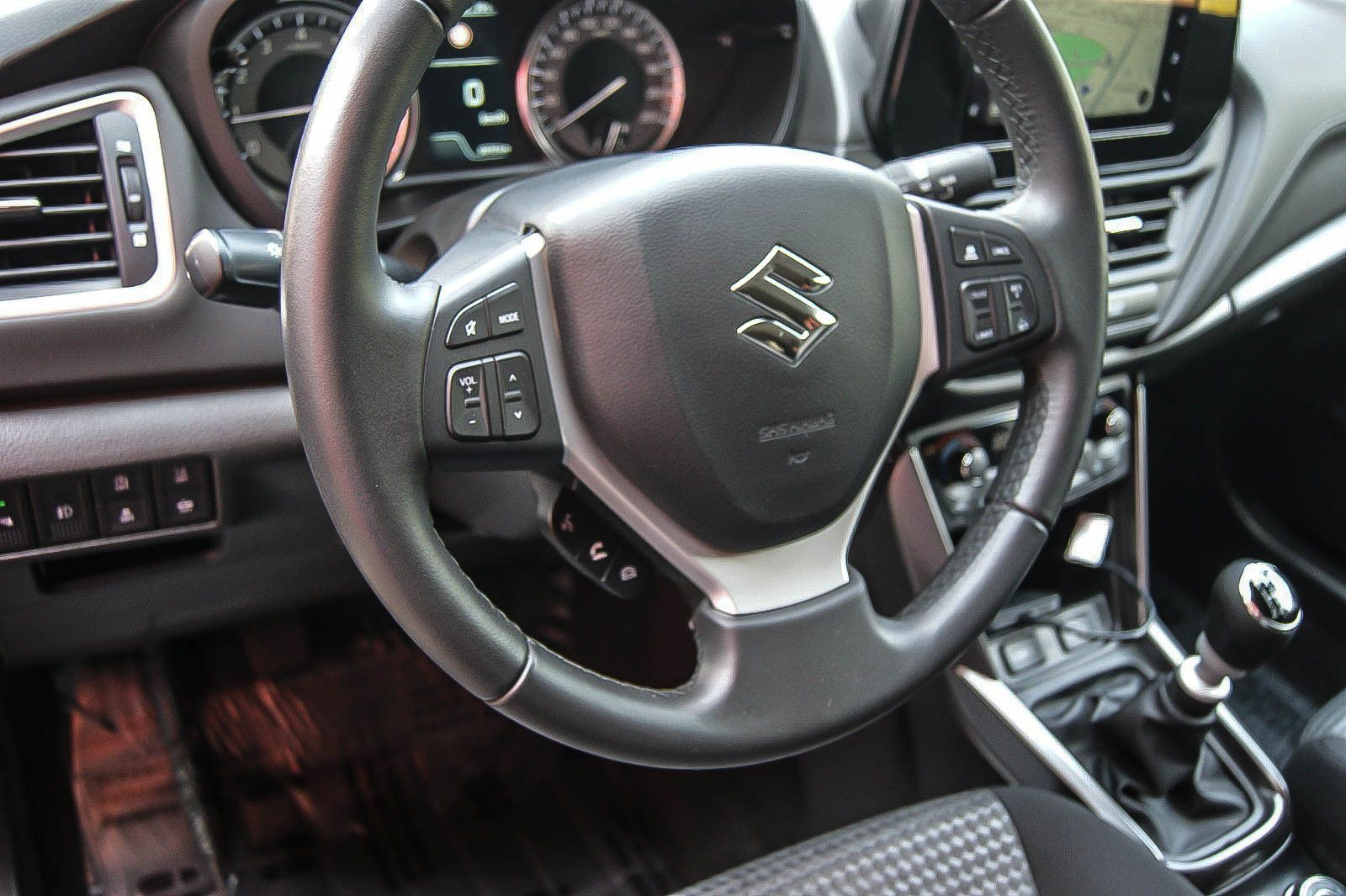 Fahrzeugabbildung Suzuki S-Cross 1.4 Comfort ALLGRIP KAMERA ANHZV LED