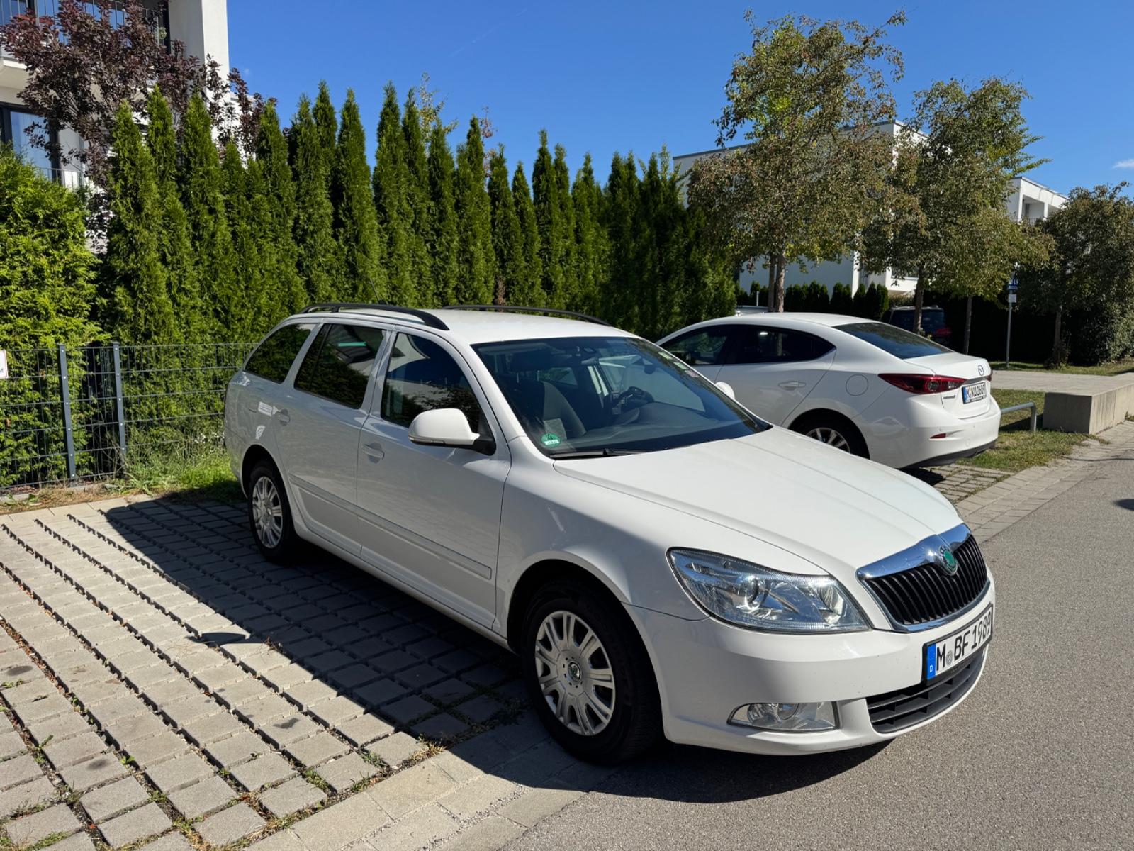Skoda Octavia 2011 — двигун 1.598 cm³, 105 HP (77kW)