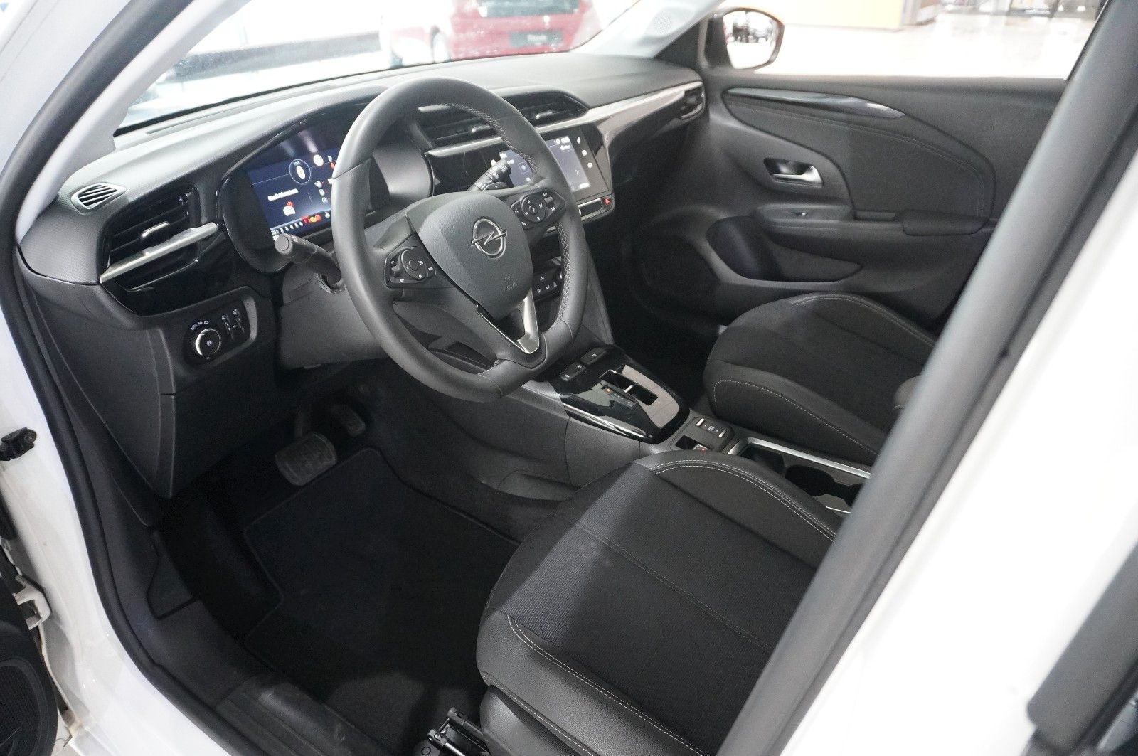 Fahrzeugabbildung Opel Corsa F 1.2T ELEGANCE NAVI/LED/KAMERA/SPORT/DAB+