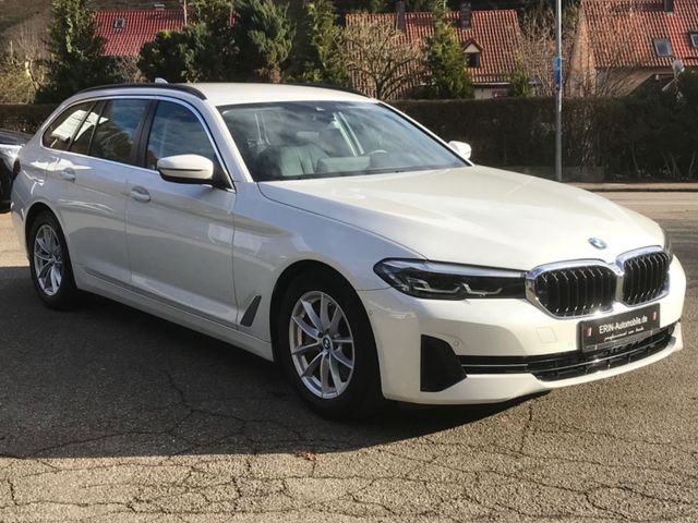 BMW 530 d Touring xDrive *1.HAND*8x ALU*UNFALLFREI*