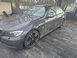 BMW Bmw 3er 2.0 Benzin e90 - BMW aus 2005: 3er
