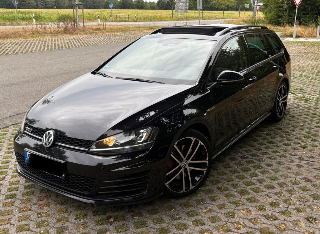 Image of Volkswagen Golf