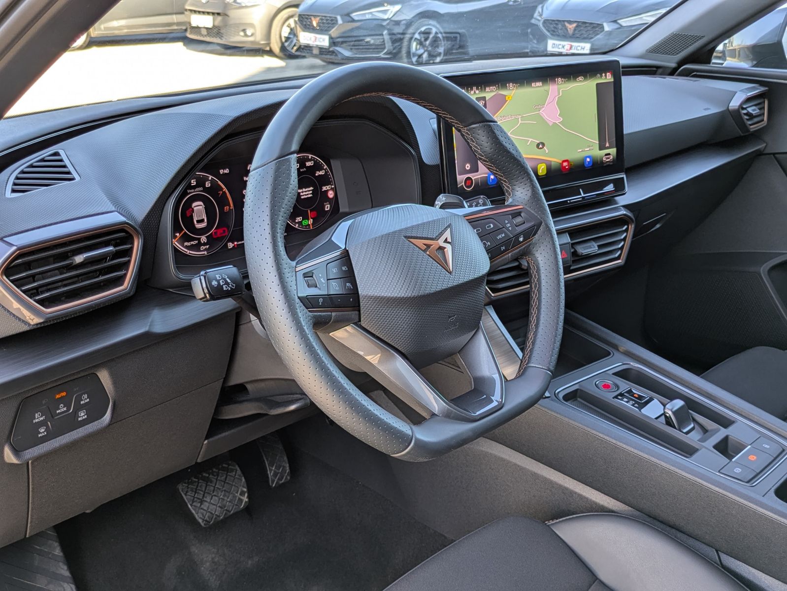 Fahrzeugabbildung CUPRA Leon 1.5 eTSI DSG MATRIX-LED*AHK*ACC*KAMERA*18"