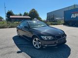BMW 320 Baureihe 3 Cabrio 320i - BMW 320 aus 2010: 320i