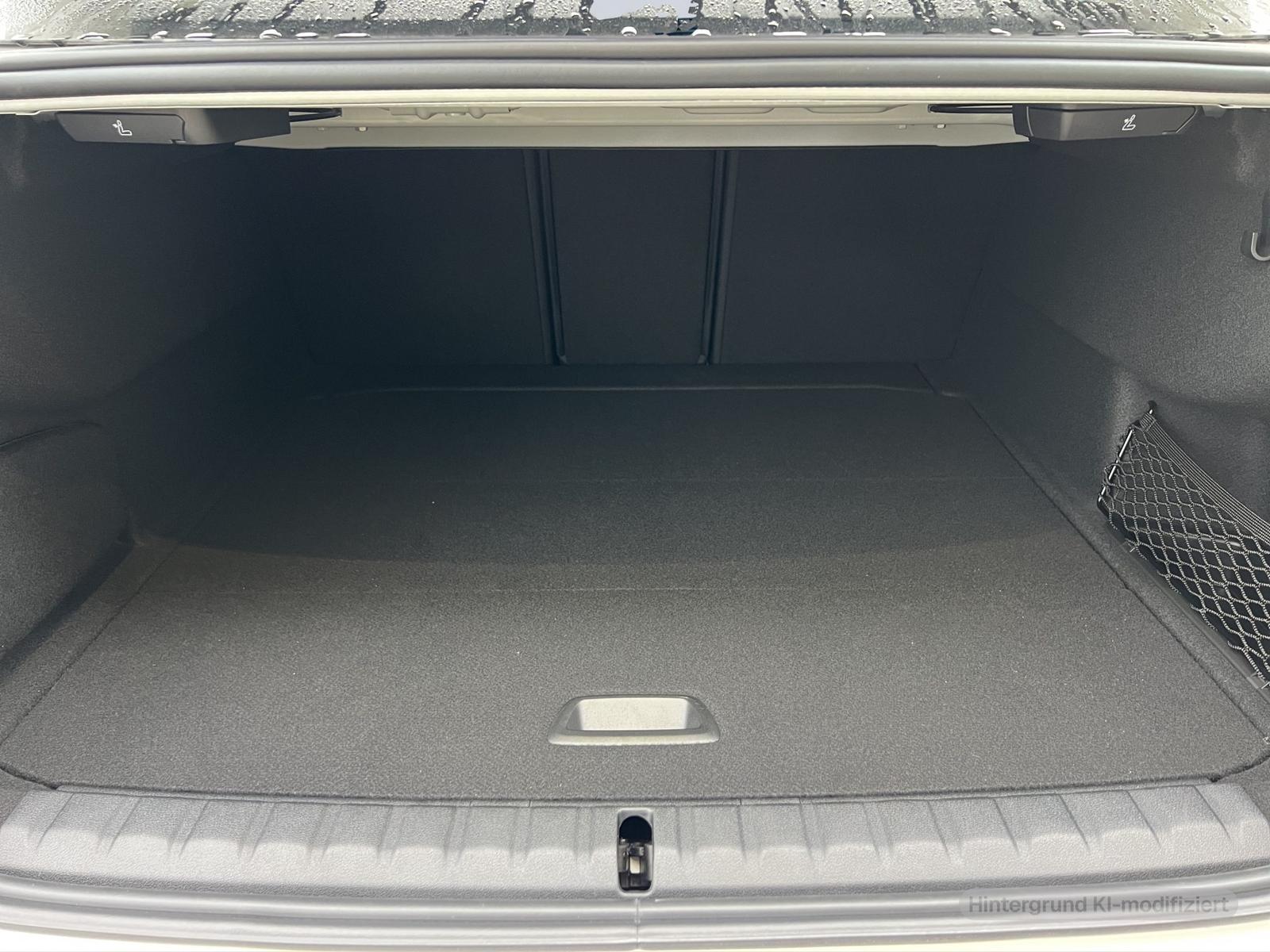 BMW 216 GRAN COUPÈ M SPORT DESIGN PARKING DRIVING AS