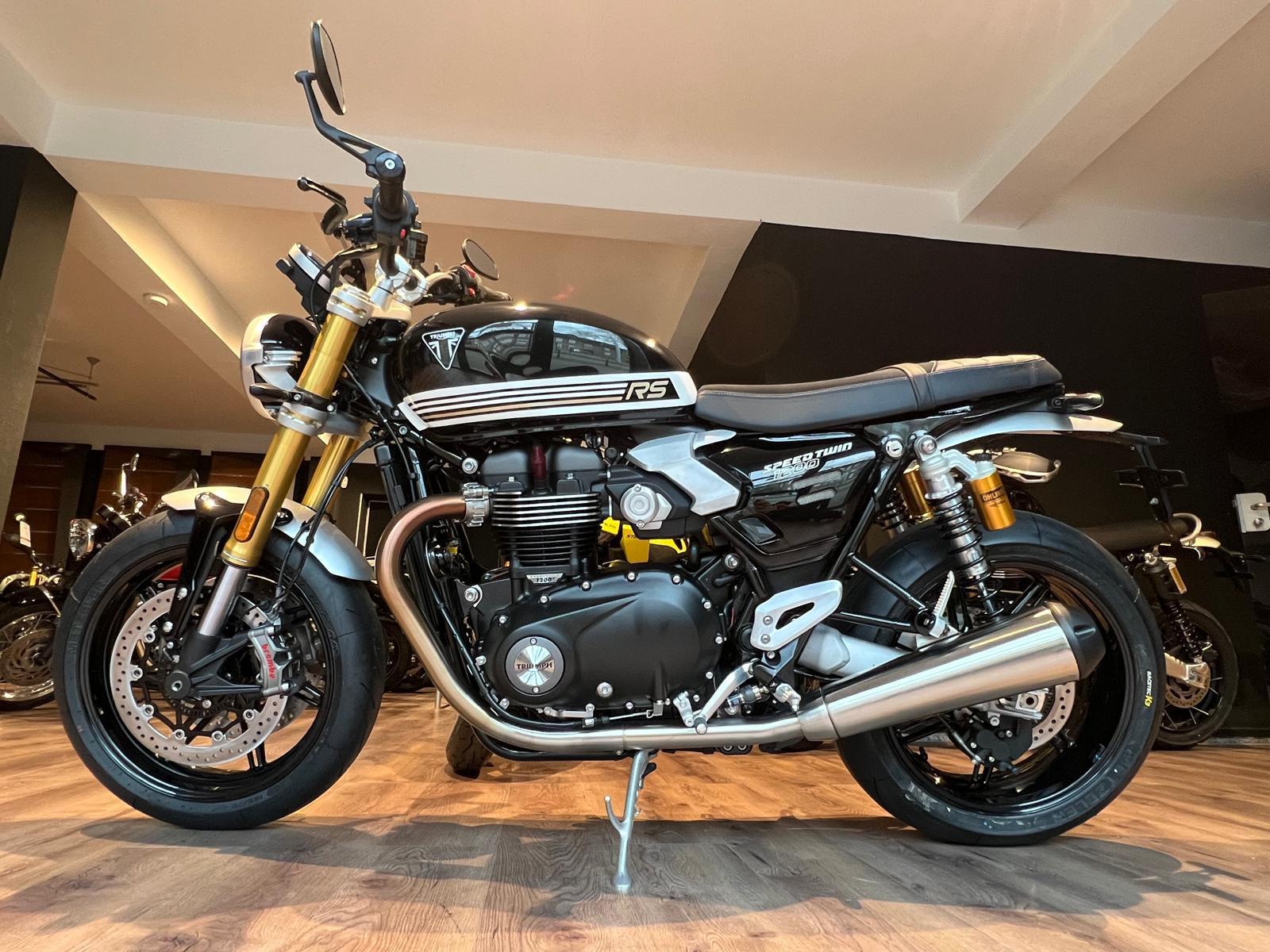 Triumph Speed Twin 1200 RS Sapphire Black  * 2026 NEU