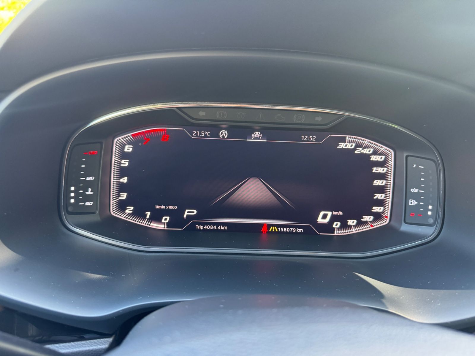 Fahrzeugabbildung SEAT Leon Cupra 290 Panorama+LED+Navi+BeatsAudio