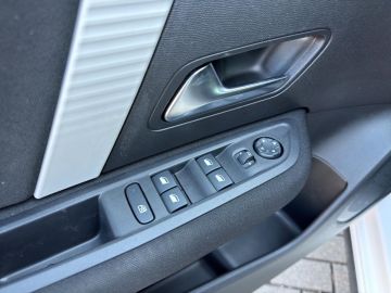 Citroën C4 Feel PT130 EAT8 °LED°Navi°RFK°SHZ°Tempomat°