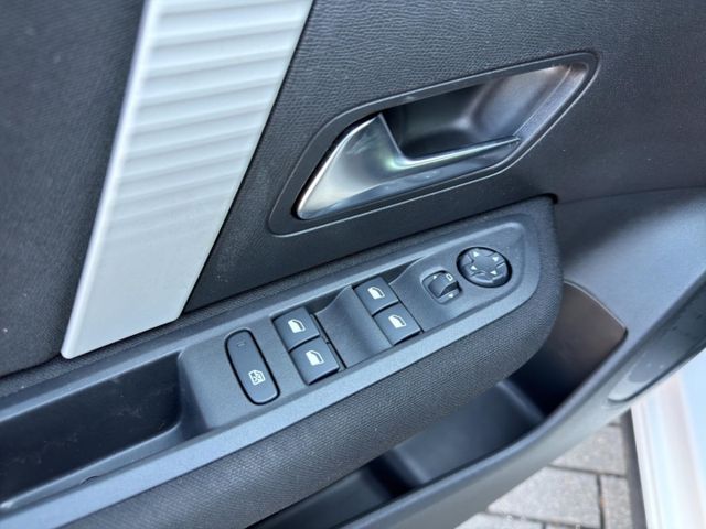 Citroën C4 Feel PT130 EAT8 °LED°Navi°RFK°SHZ°Tempomat°