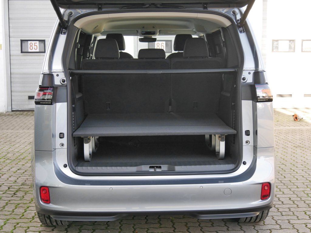 Fahrzeugabbildung Volkswagen ID.Buzz Pro AHK RFK