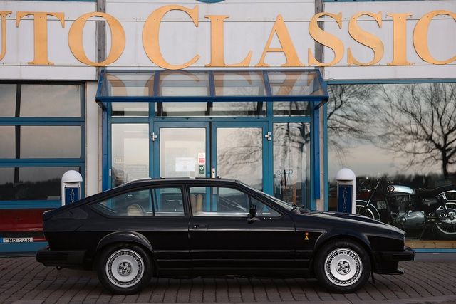 Alfa Romeo GTV 2.5 V6