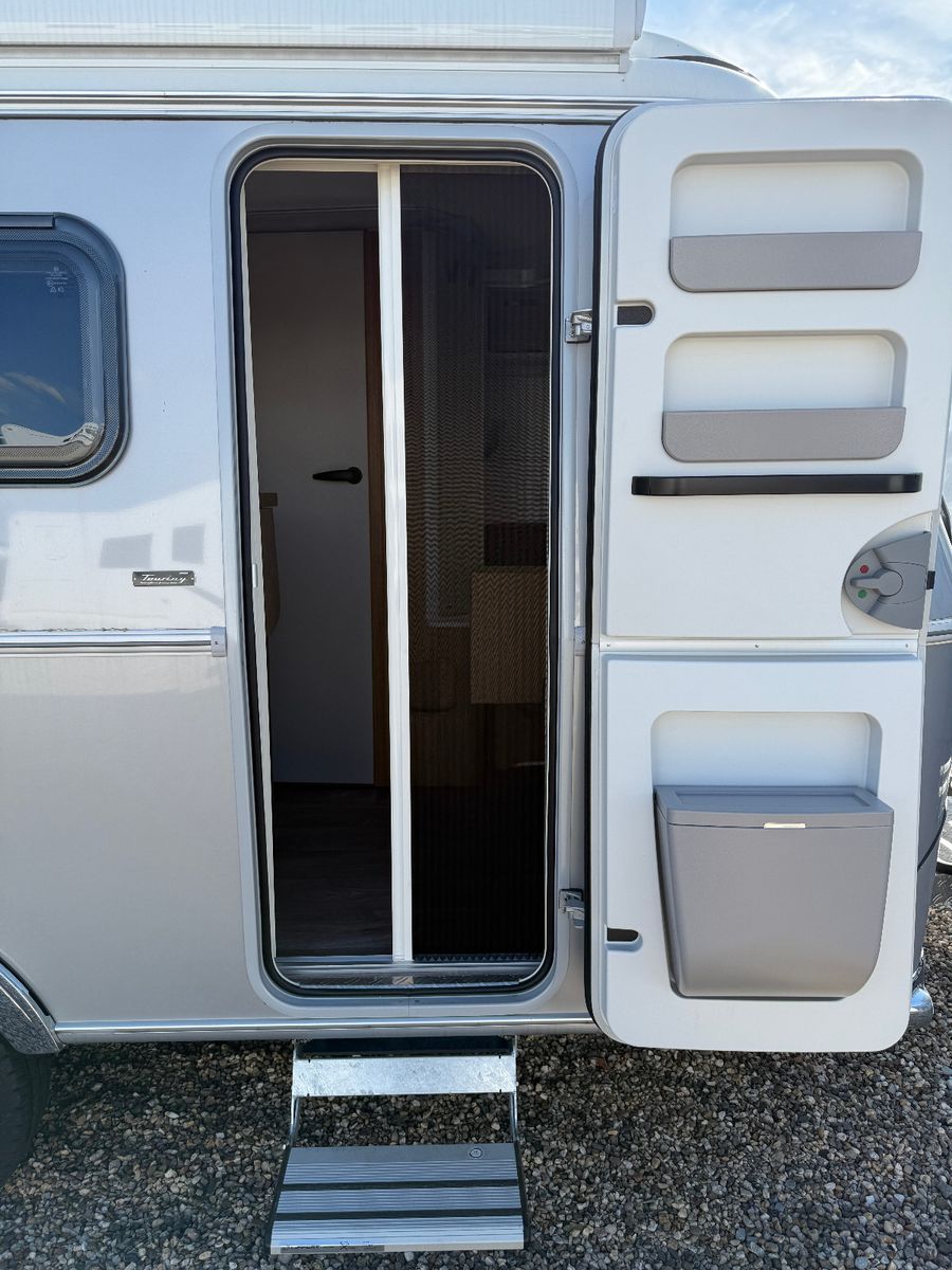 Fahrzeugabbildung HYMER / ERIBA / HYMERCAR Touring 542 - Legend- 5.784€ sparen !!!