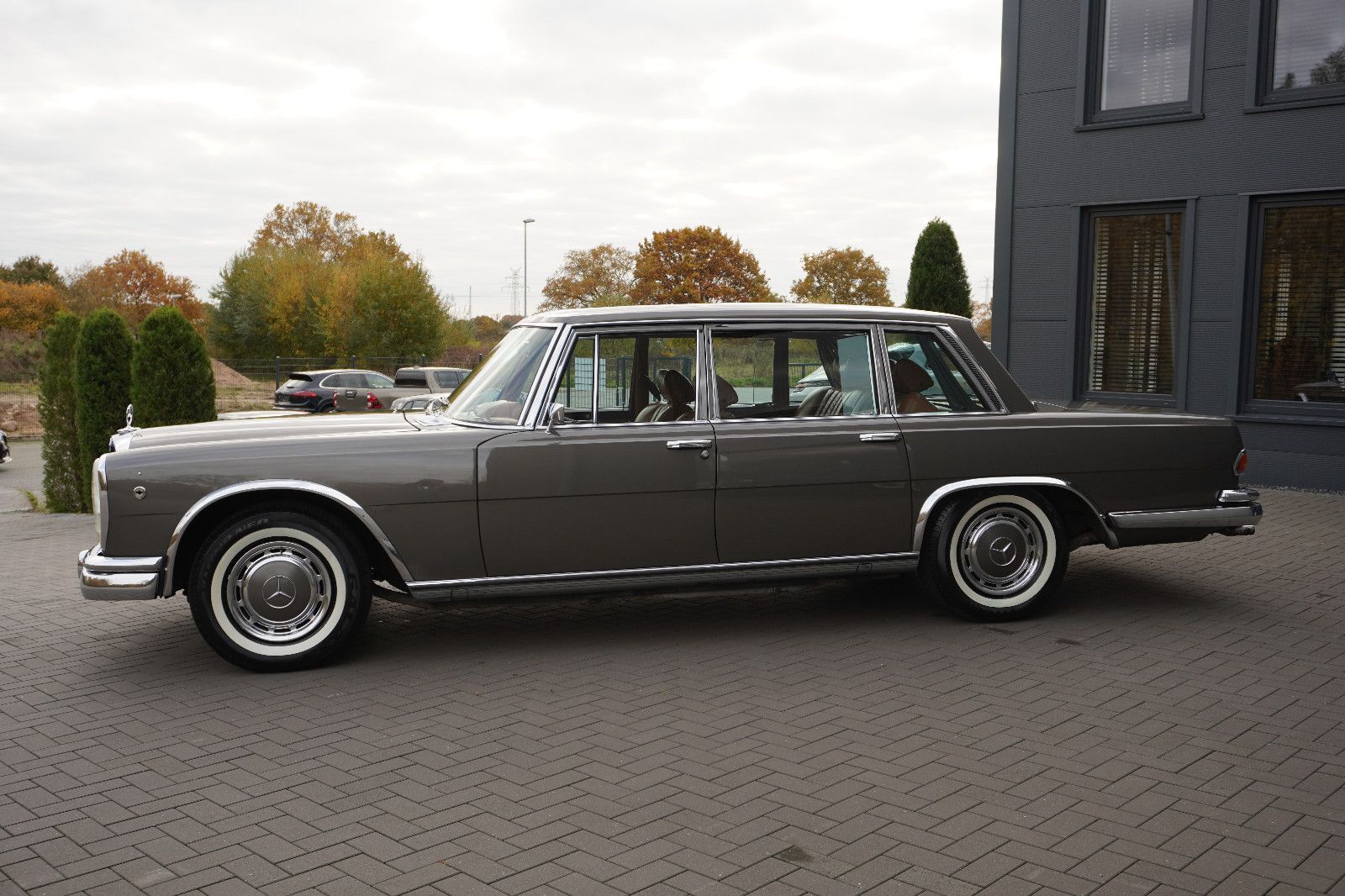 Fahrzeugabbildung Mercedes-Benz 600
