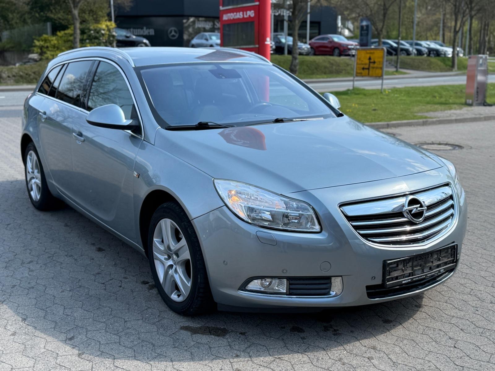 Opel Insignia A Sports Tourer Design Edition*TÜV NEU*