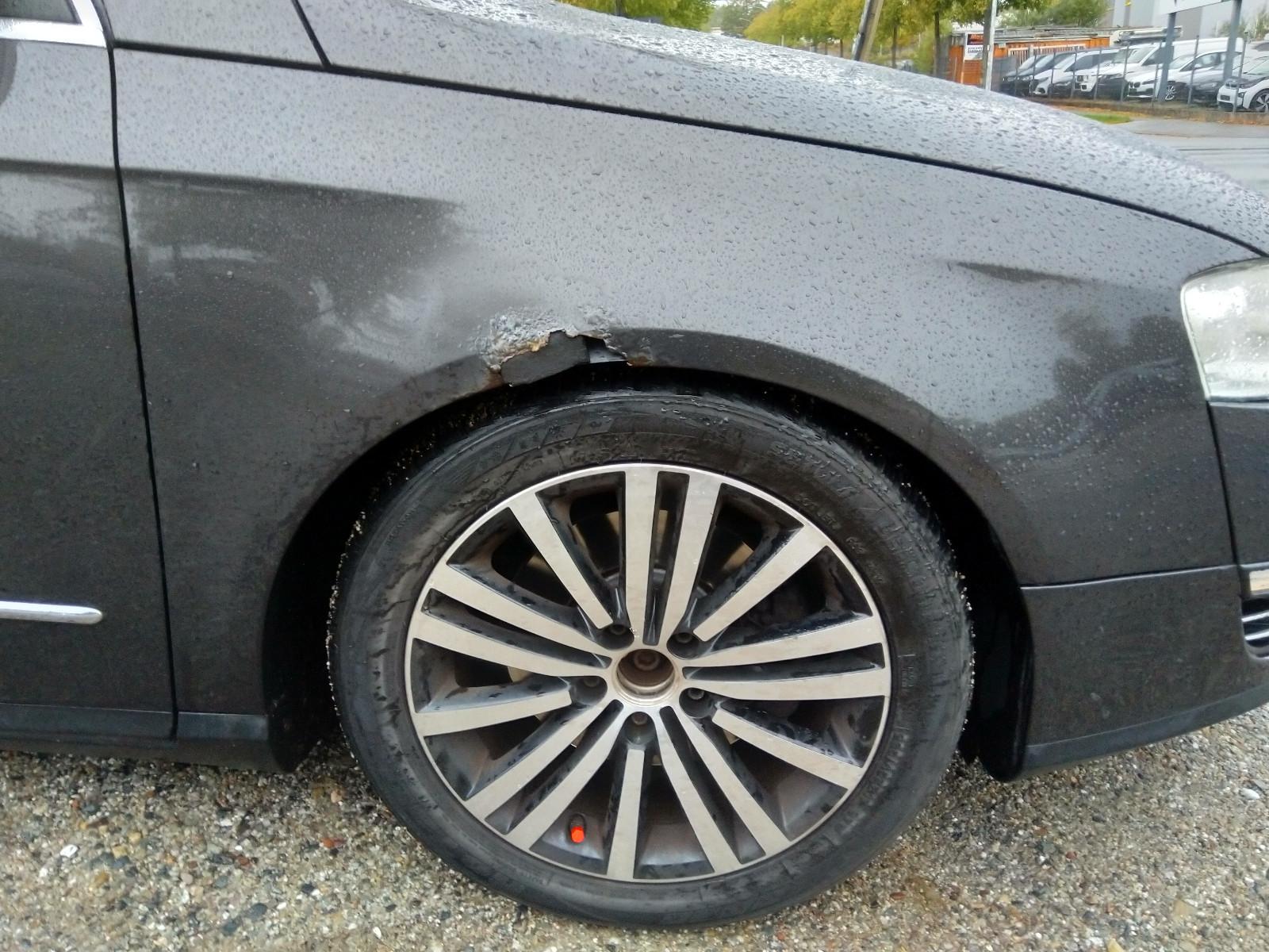 Volkswagen Passat 2005 — вигляд ззаду