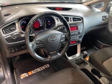 Kia Ceed Sportswagon FIFA World Cup Edition *AHK*LKH