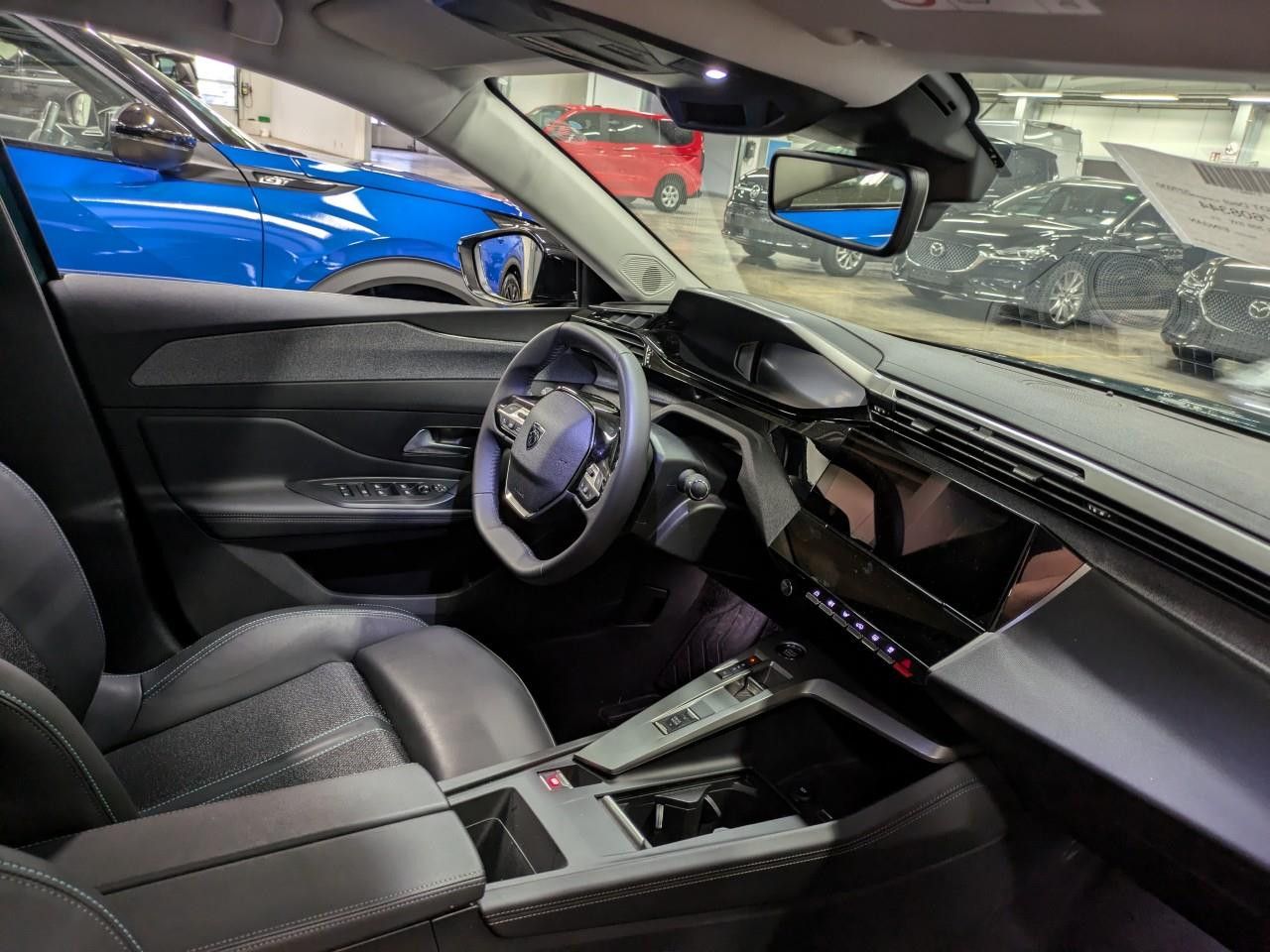 Fahrzeugabbildung Peugeot 308 SW Allure Blue HDI 130 eAT