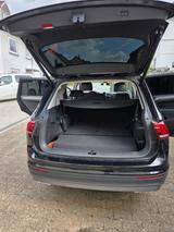 Volkswagen Tiguan Allspace 2.0 TSI OPF 140kW DSG 4MOTIO... - Volkswagen Tiguan Allspace in Duisburg