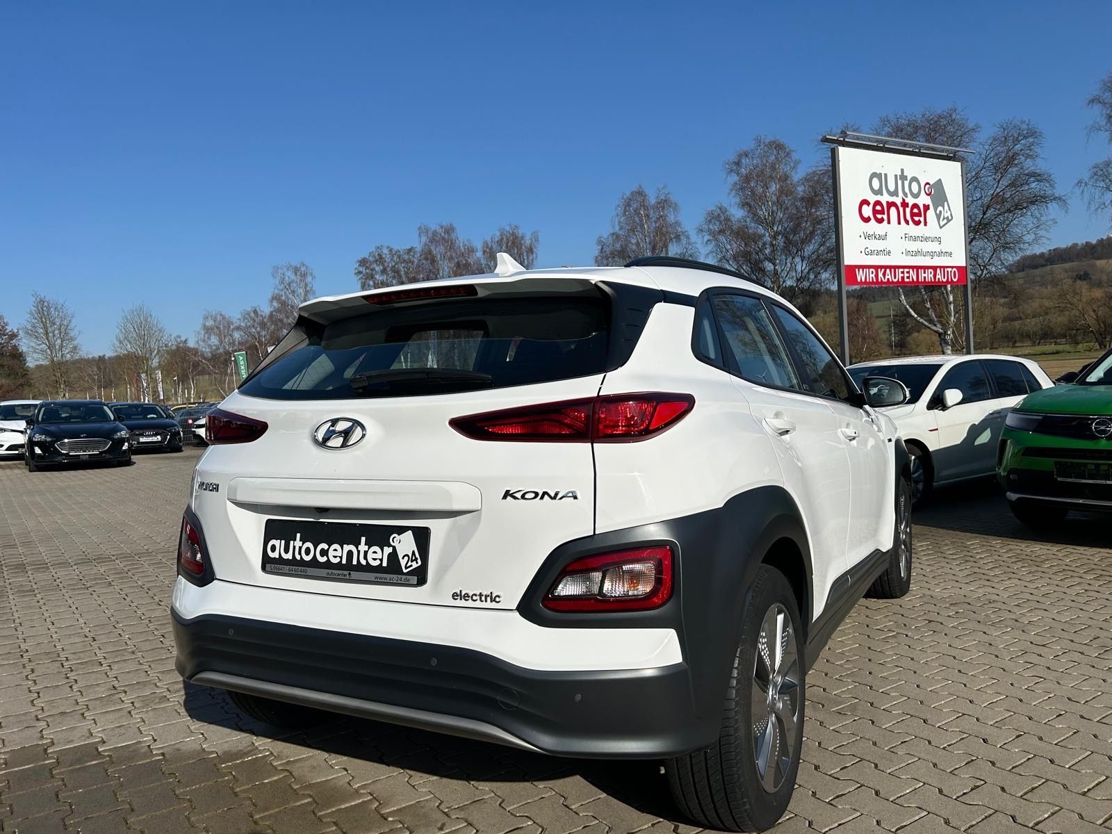 Fahrzeugabbildung Hyundai Kona Business Elektro°64 kWh°LED°Kamera°