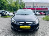 Opel Astra J Lim. 5-trg. Edition - Opel Astra aus 2010: Edition