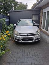 Opel Astra - Opel Astra aus 2004 mit Diesel-Antrieb
