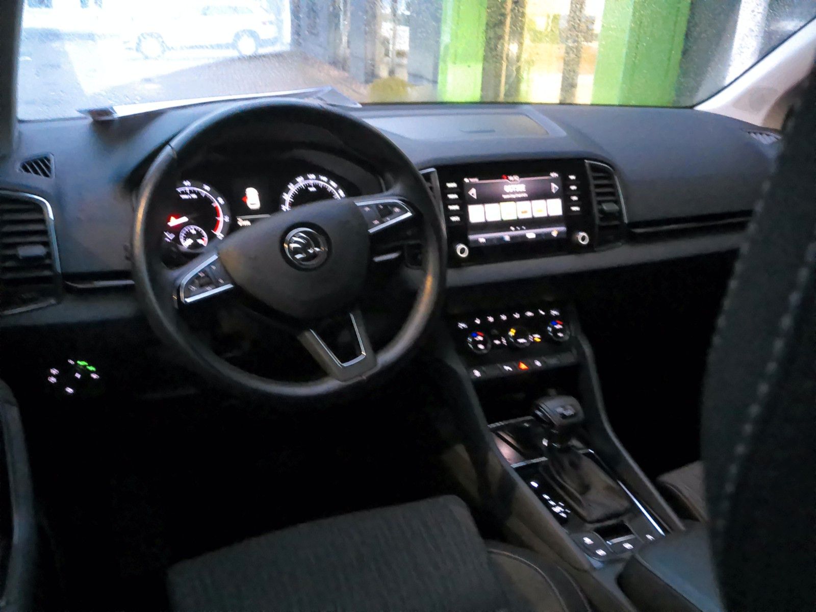 Fahrzeugabbildung SKODA Karoq Style 1.5 TSI LED DSG Navi