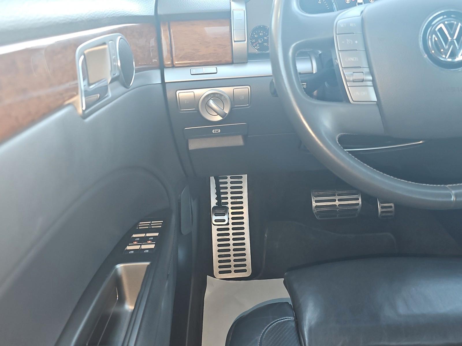 Volkswagen Phaeton V6 3.0 TDI 4MOTION Exclusive+ACC+LED