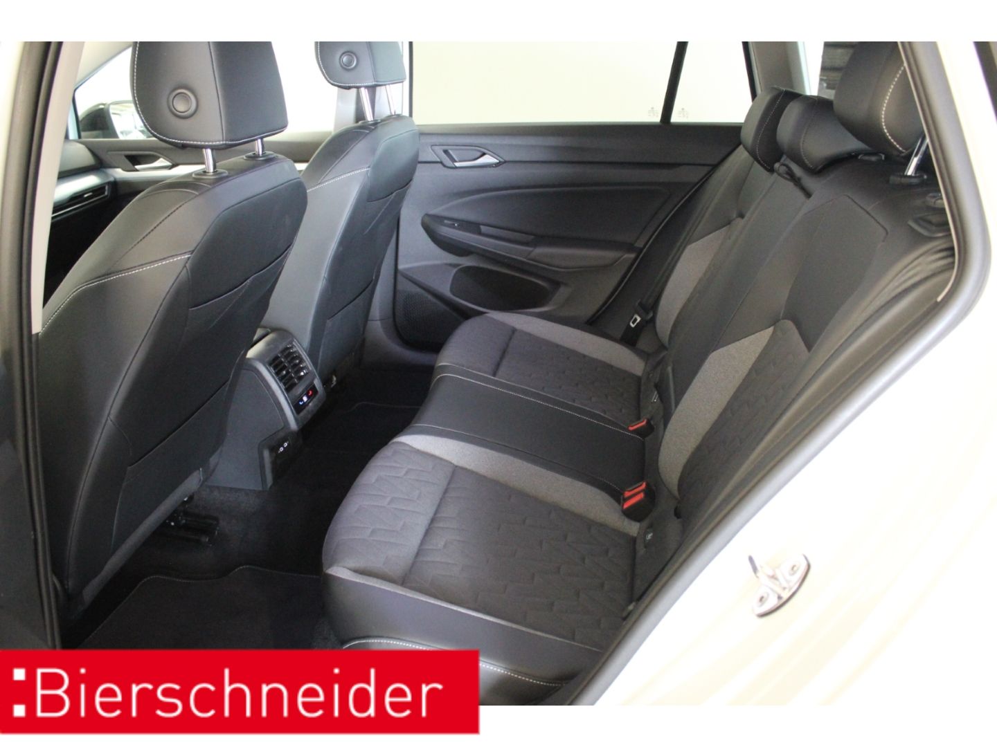 Volkswagen Golf - Bild 10